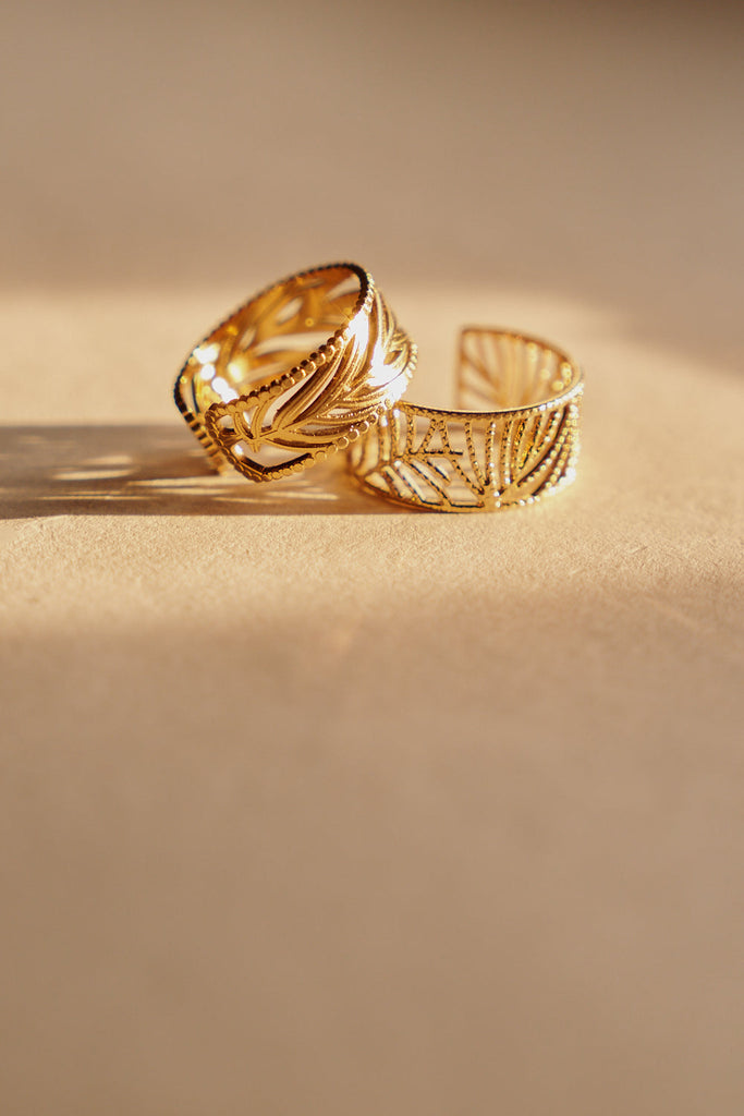 Filigraner goldfarbener Ring mit luftigem orientalischen Design